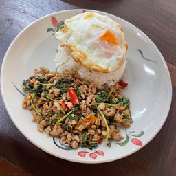 ข้าวกะเพราหมูสับ