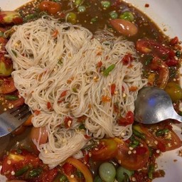 ตำขนมจีน