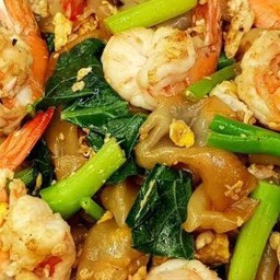 ผัดซีอิ๋วกุ้ง