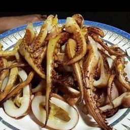 ยำๆปลาหมึก ตลาดออเงิน