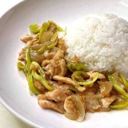 ผัดพริกหยวกราดข้าว