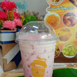 นมชมพูเย็น