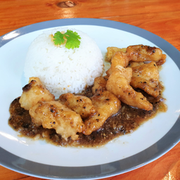 ข้าวปลาผัดพริกไทยดำ