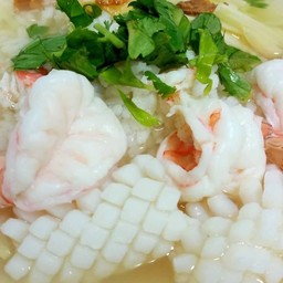 ข้าวต้มทะเลรวม