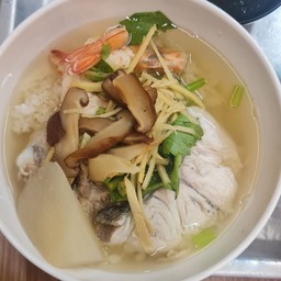 ข้าวต้มกุ้ง