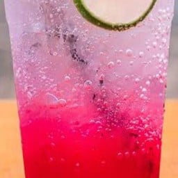 แดงมะนาวโซดา