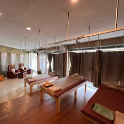 ภายใน เล็กๆ แต่นวดหนักดีจริงๆ