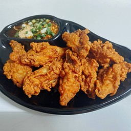ปีกไก่ทอดน้ำปลา