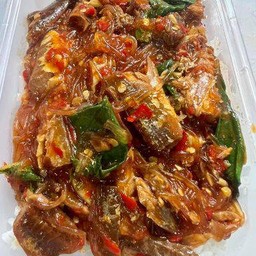 กระเพราะวุ้นเส้นปลากระป๋อง