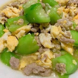 ข้าว ผัดบวบผัดไข่