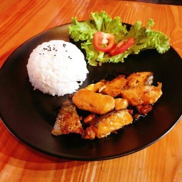 ข้าวปลาแซลม่อนเทอริยากิ