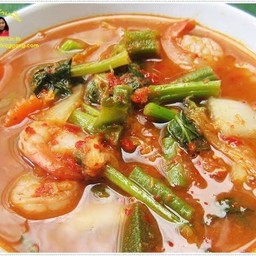 แกงส้มผักรวมกุ้ง
