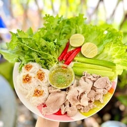 [อร่อยซ่ากับโค้ก] เมี่ยงสันคอหมู +  โค้ก ออริจินัล (ขวด) 