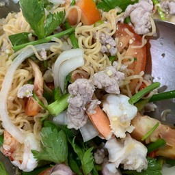 ยำมาม่า