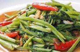 ผักบุ้งไฟแดงกับข้าว