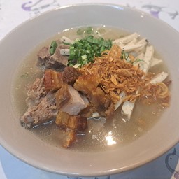 ก๋วยจั๊บญวน ครัวบ้านเหนือ จันทน์ 43