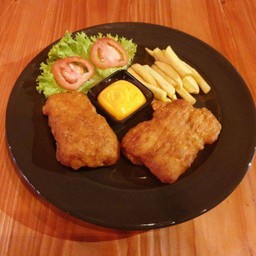 เสต็กไก่ทอดซอสชีส