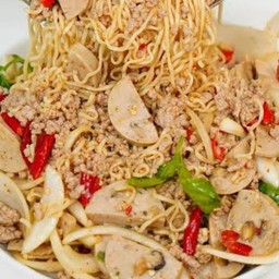 ยำมาม่า+ไก่ยอ+ไก่สับ ฮาลาล