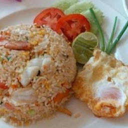 ข้าวผัดกุ้ง ไข่ดาว