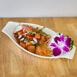 ยำแซลมอน