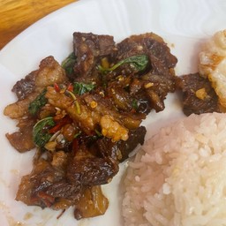 ข้าวกะเพราเนื้อเปื่อย