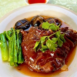 ขาหมูน้ำแดง