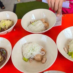 เส้นหมี่ , เส้นเล็ก , เส้นใหญ่ , วุ้นเส้น เนื้อ , ลูกชิ้น