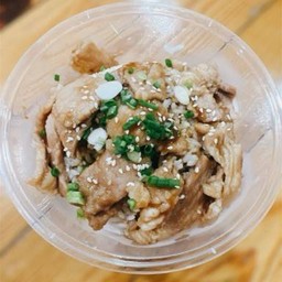ข้าวหน้าหมูเกาหลี