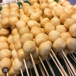 ลูกชิ้นทอด White wolf & เครื่องดืี่ม