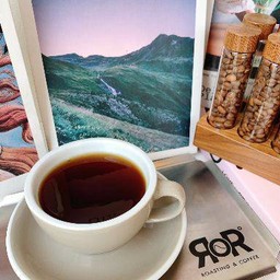 ชาเขียวธรรมชาติร้อน 8oz