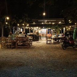 บรรยากาศร้าน ยามค่ำคืน