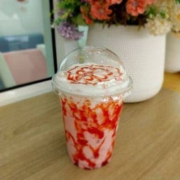 สตอเบอรี่นมสดเย็น