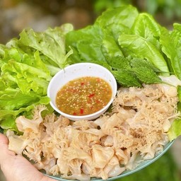 แมงกะพรุนลวกจิ้มเนื้อกรอบ