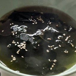 Wakame soup. 150