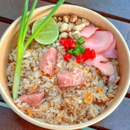 ข้าวผัดแหนม