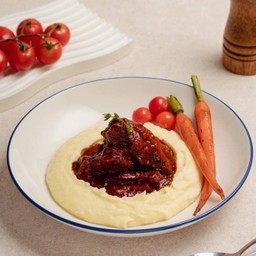 สตูว์เนื้อและมันบด Stewed Beef & Mashed Potatoes