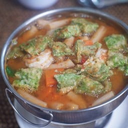 แกงส้มชะอมกุ้ง