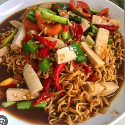 ตำมาม่าหมูยอใส่ปลาร้า