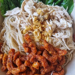 เส้นหมี่ไก่ฉีก