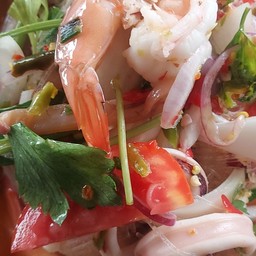 ยำรวมทะเลวุ้นเส้น