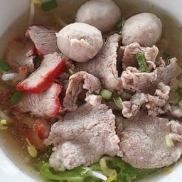 ก๋วยเตี๋ยวสาม น.  ติดศูนย์ราชการ