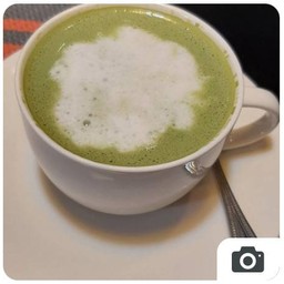 ชาเขียวคาราเมล ร้อน