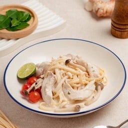 ลิงกวิเนต้มข่าไก่ Tom Kha Chicken Linguine