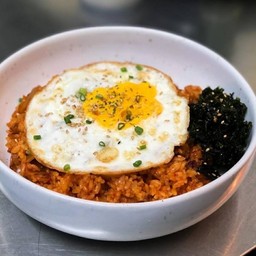 ข้าวผัดกิมจิไข่ดาว (เลือกเครื่องเองได้ค่ะ)