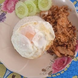 พี่ยุ้ยอาหารตามสั่ง ข้างรพ.ท่าศาลา