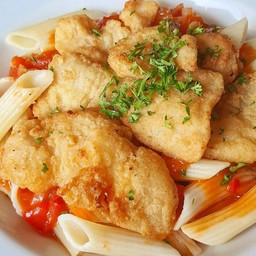 Penne Pomodoro Fish (เพนเน่ซอสมะเขือเทศปลาทอด)
