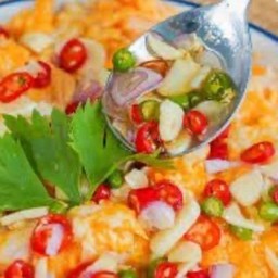 ข้าวไข่ขยี้พริกน้ำปลามะนาว (ไข่ยู่ยี่)