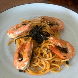 สปาเก็ตตี้ผัดซอสโรเซ่กุ้งย่าง
