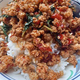 กระเพราหมู