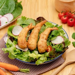 สลัดกุ้งกรอบ Crispy Shrimps Salad